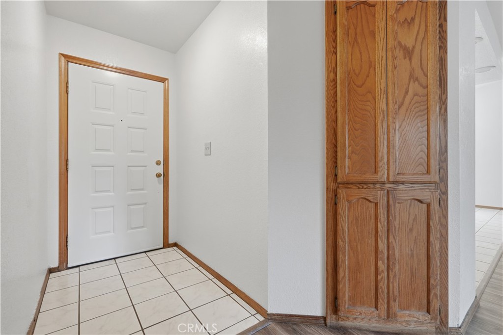 851 N Crenshaw Property Photo 5