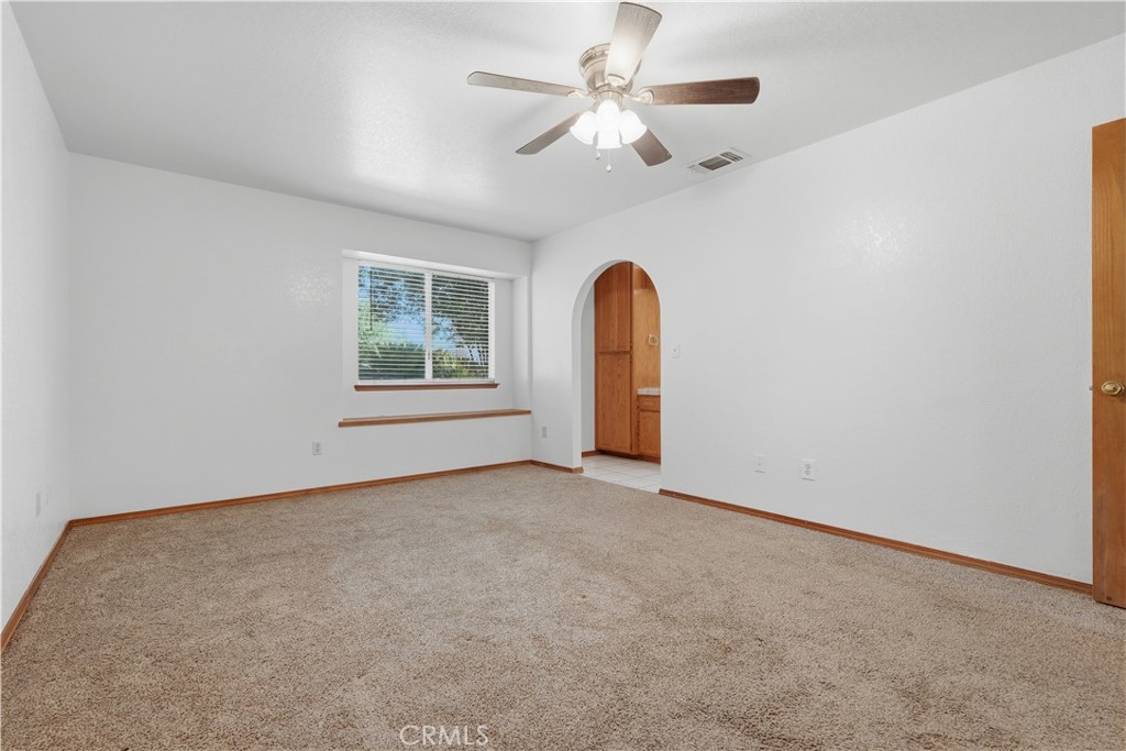 851 N Crenshaw Property Photo 21