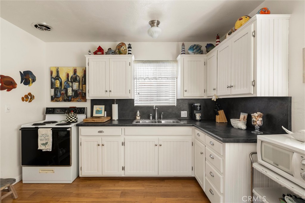 31 8th Street Property Photo 8
