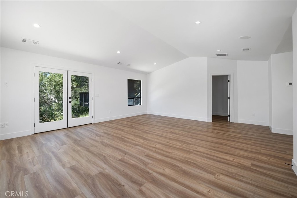 1027 Acorn Drive Property Photo 44