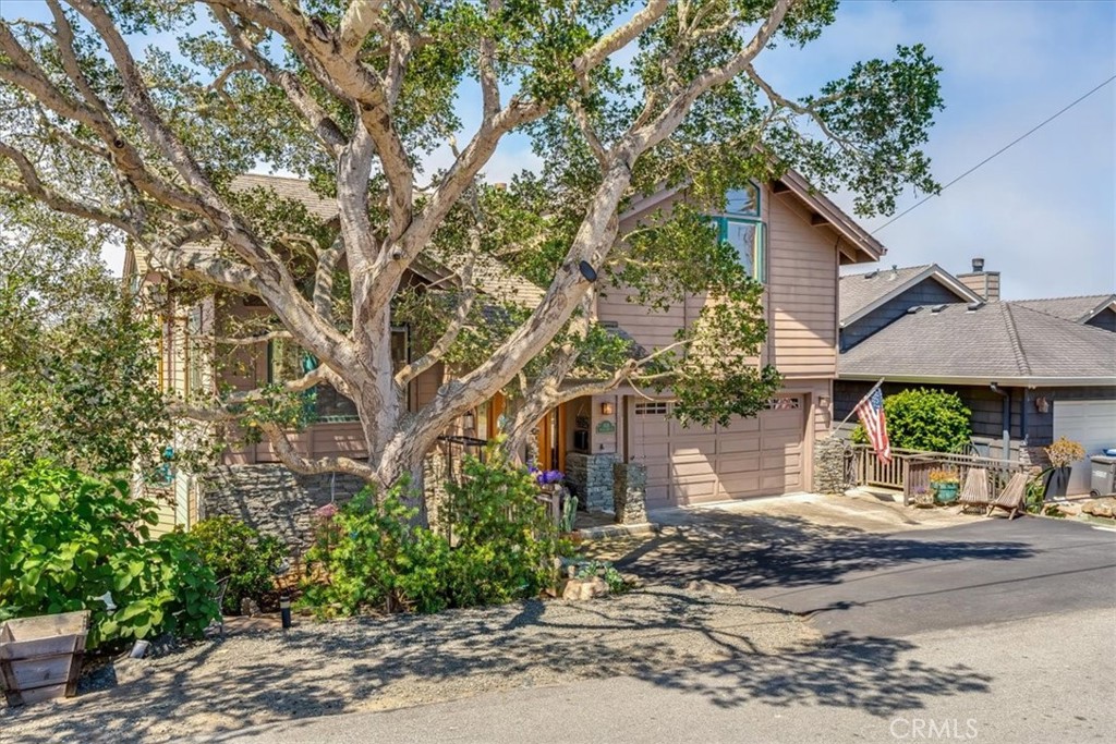 1919 Richard Avenue Property Photo 2