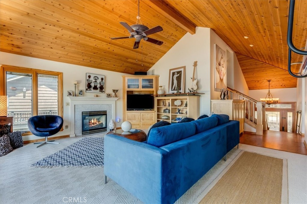 1919 Richard Avenue Property Photo 6