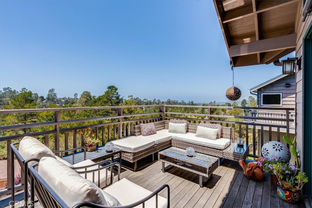 1919 Richard Avenue Property Photo 8