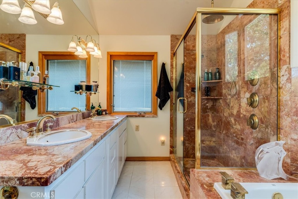 1919 Richard Avenue Property Photo 32