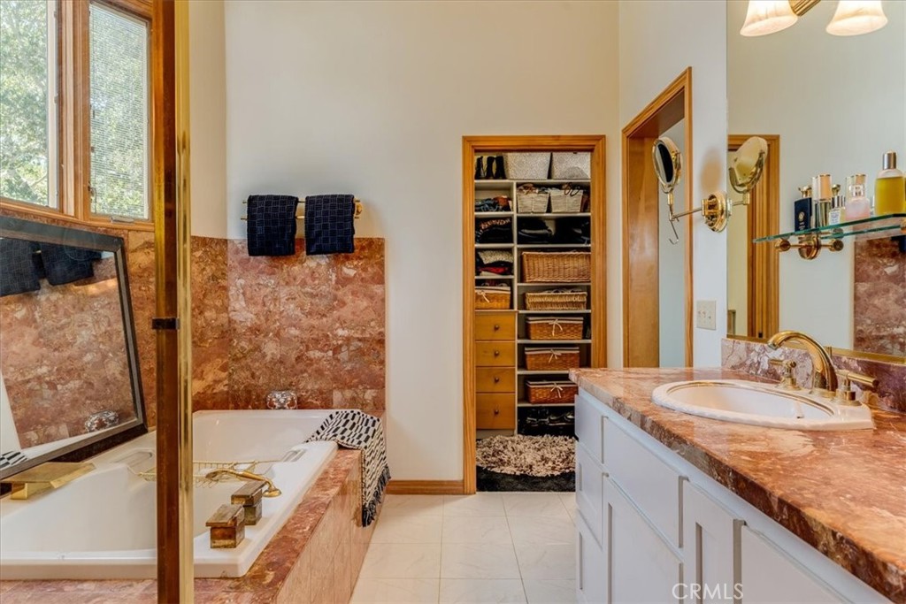 1919 Richard Avenue Property Photo 33