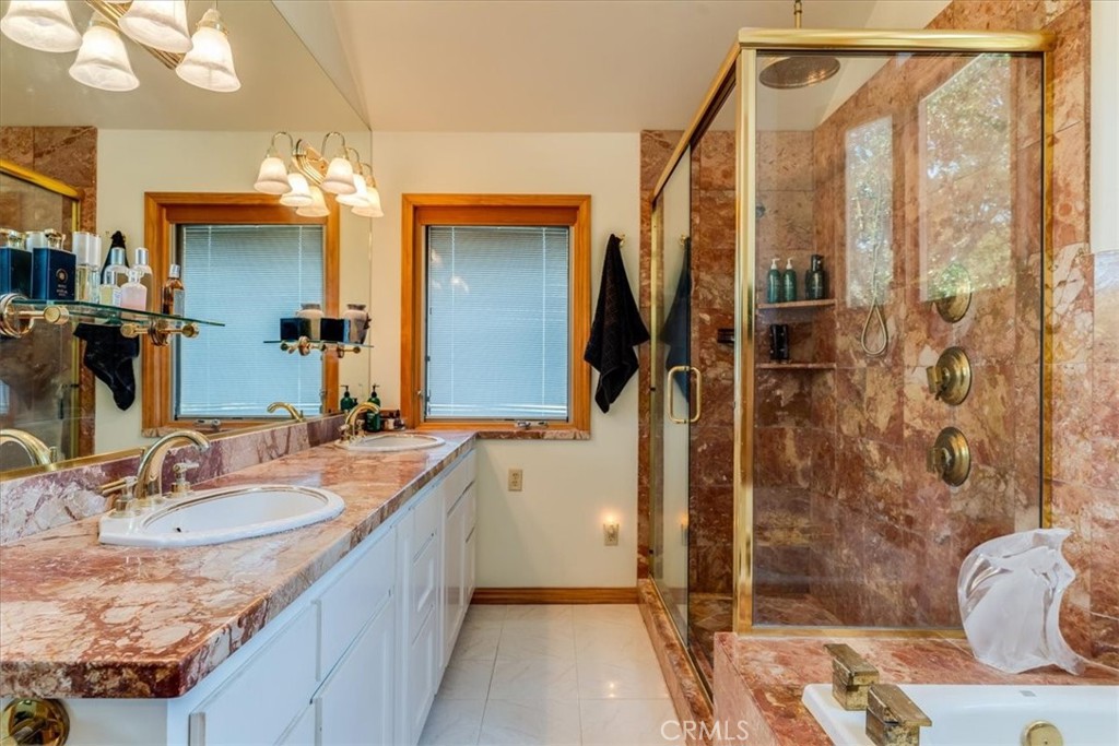 1919 Richard Avenue Property Photo 33