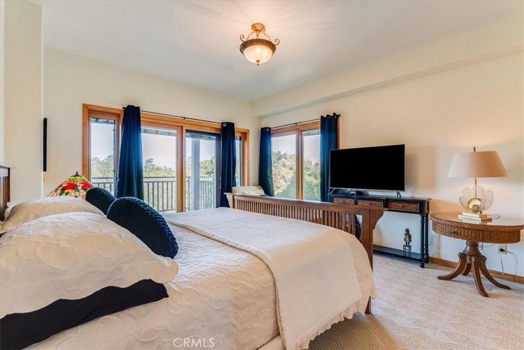 1919 Richard Avenue Property Photo 34