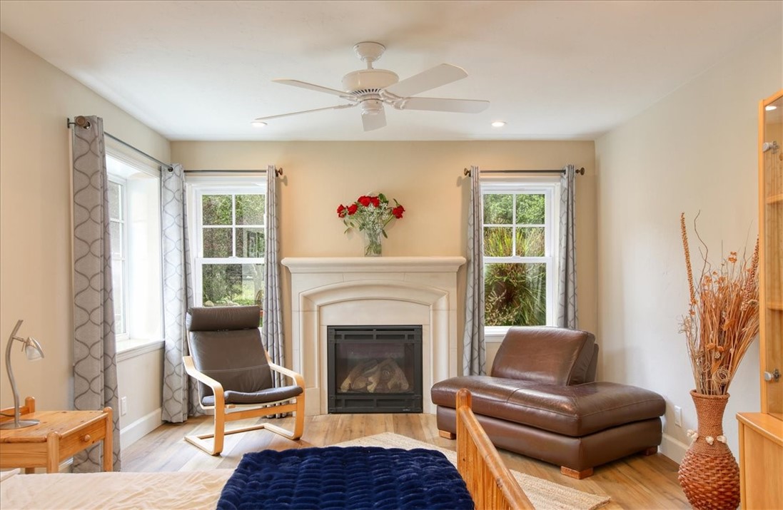 1835 Orville Avenue Property Photo 38