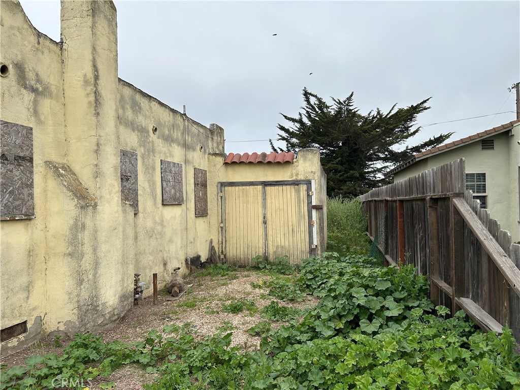 261 Tognazzini Property Photo 6