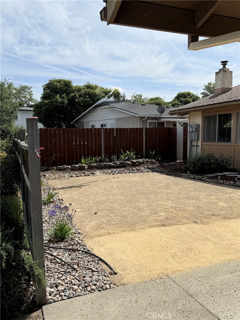 1559 Royal Way Property Photo 10