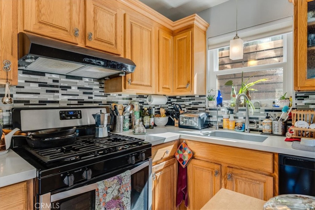 2195 Green Street Property Photo 11