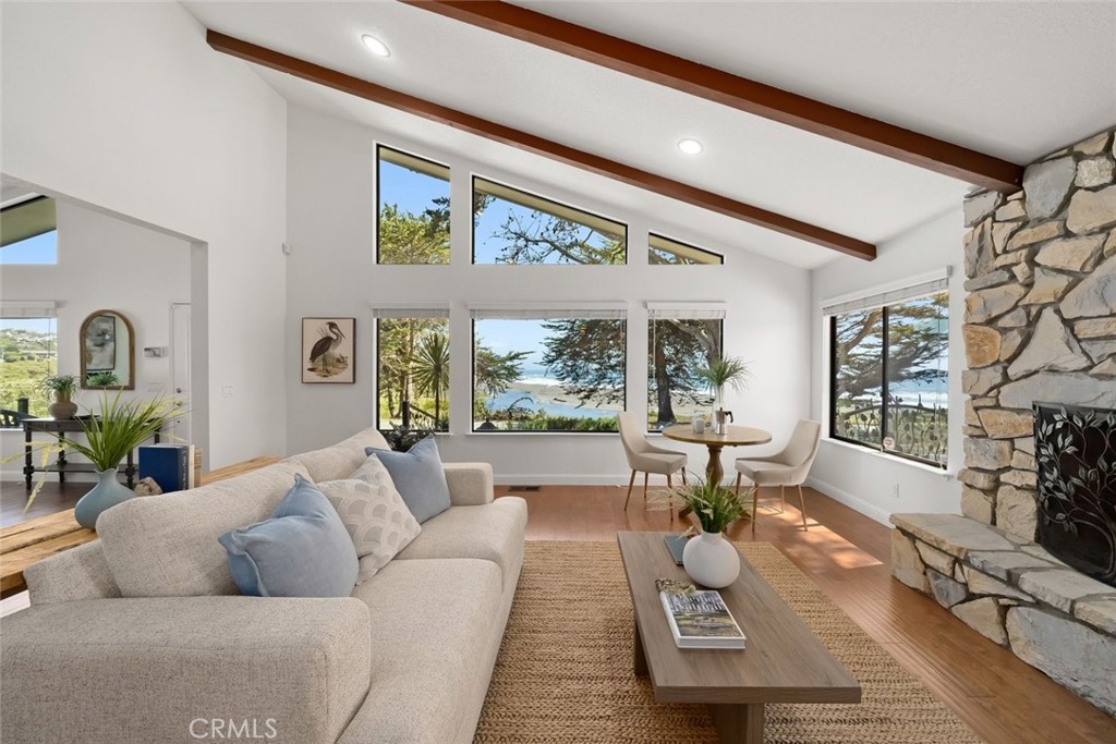 5752 Moonstone Beach Property Photo