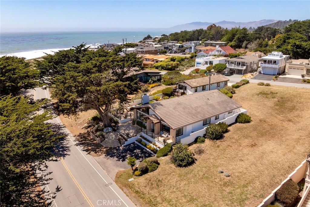 5752 Moonstone Beach Property Photo 5