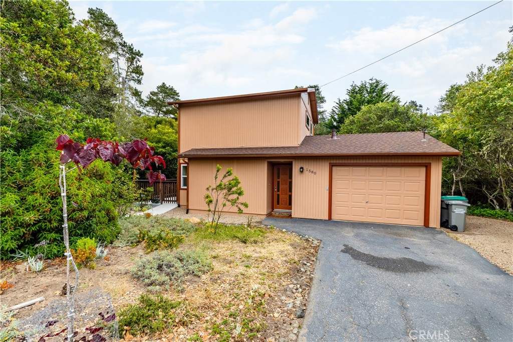 1580 Emerson Property Photo 1