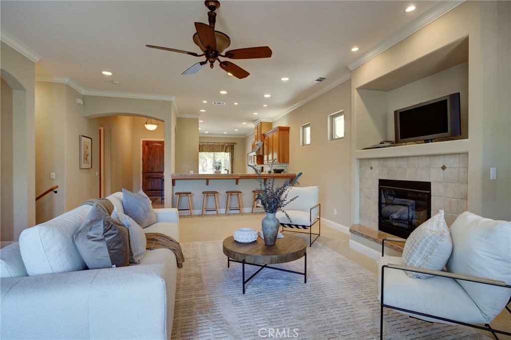 5765 Butter Cup Property Photo 10