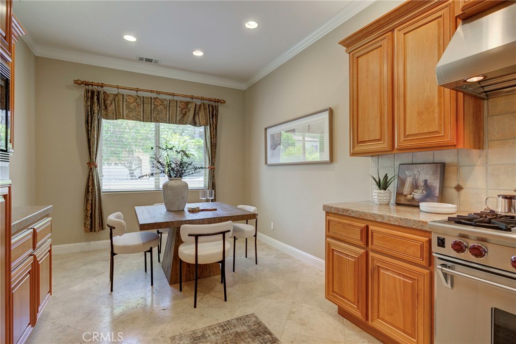 5765 Butter Cup Property Photo 13
