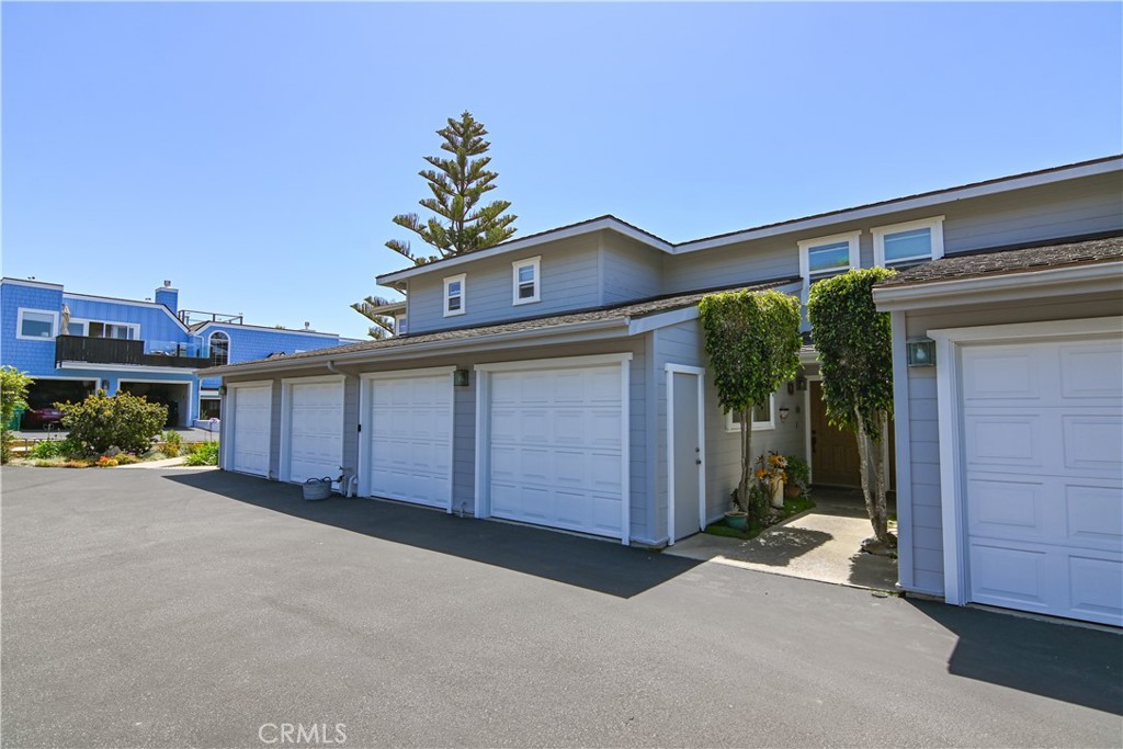 561 Lucerne Property Photo 19