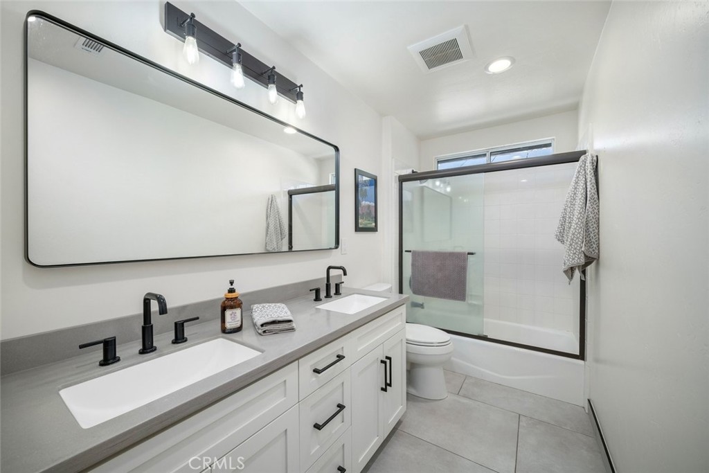 981 Goldenrod Lane Property Photo 35