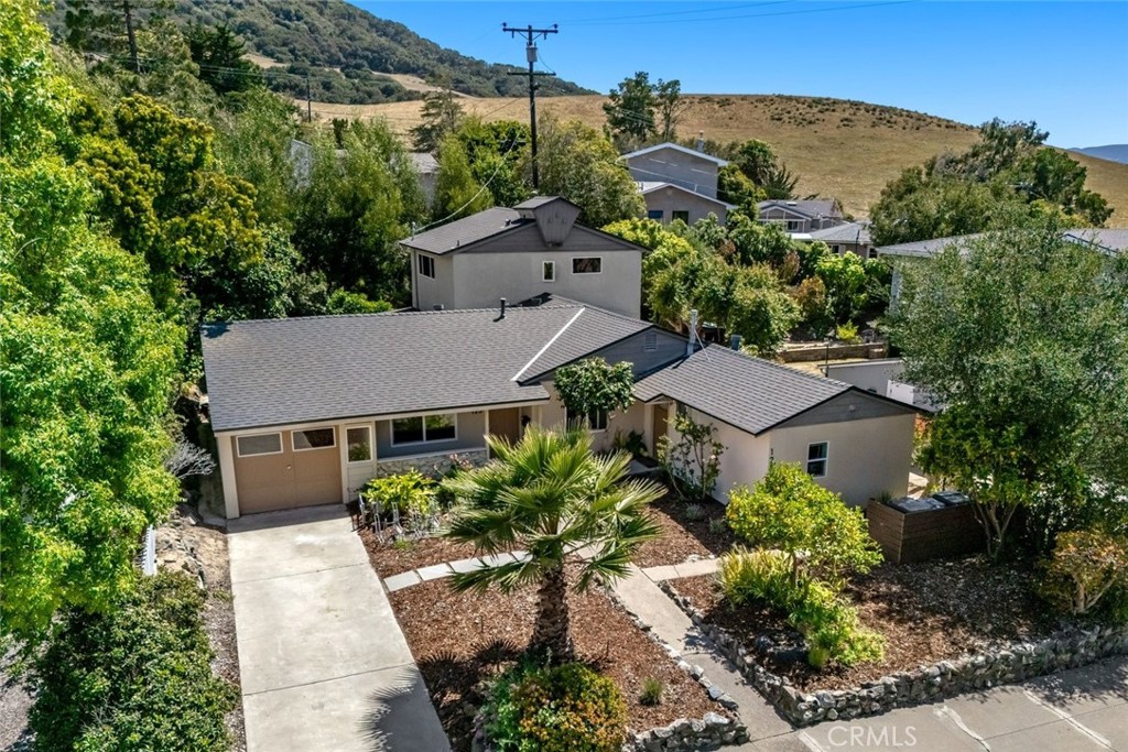 123 Ramona Property Photo 2