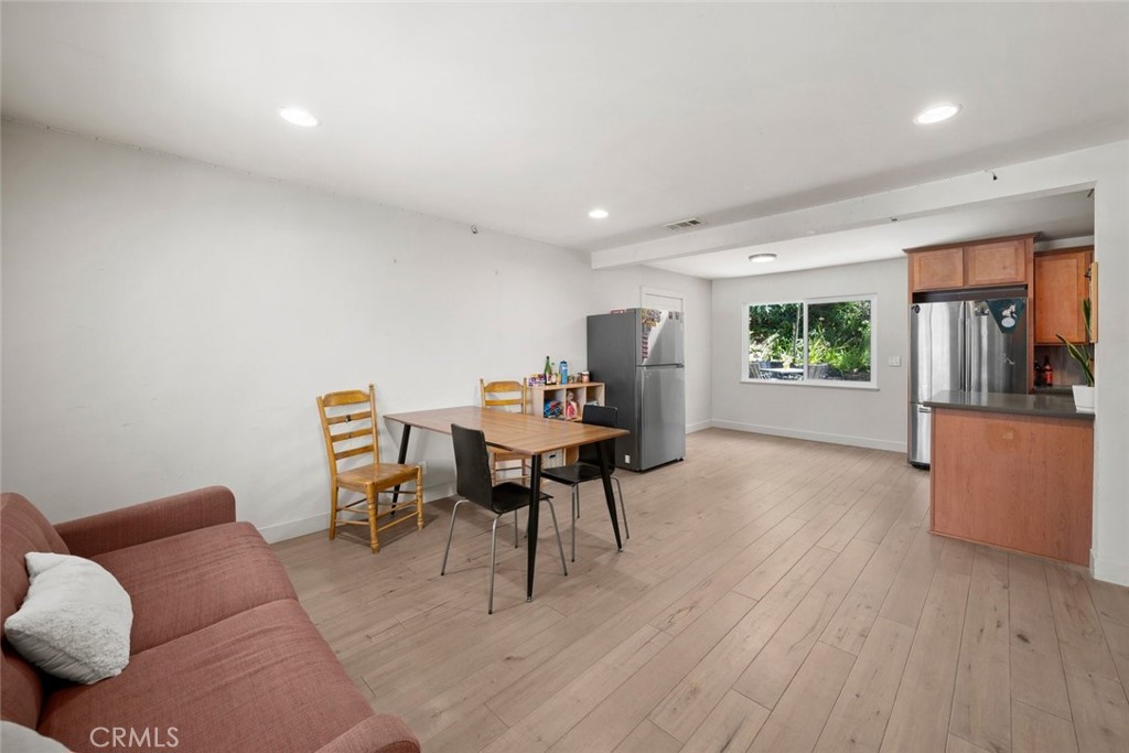 123 Ramona Property Photo 6