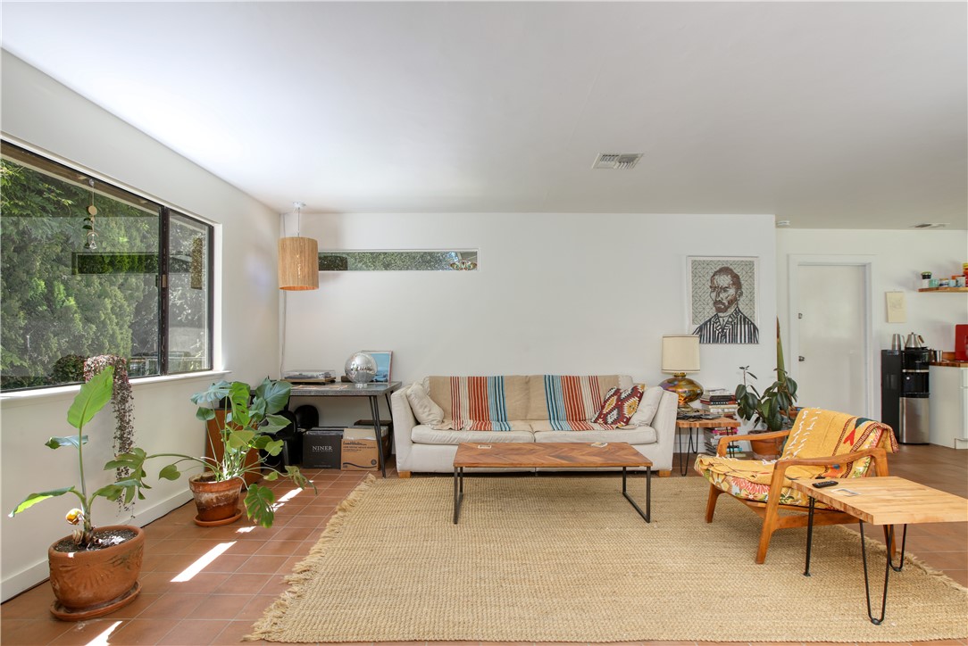 15050 Morro Road Property Photo 4