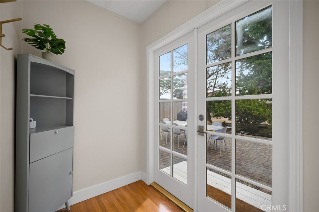 1136 E Grand Property Photo 30