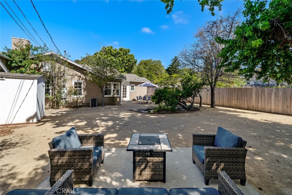 1136 E Grand Property Photo 35