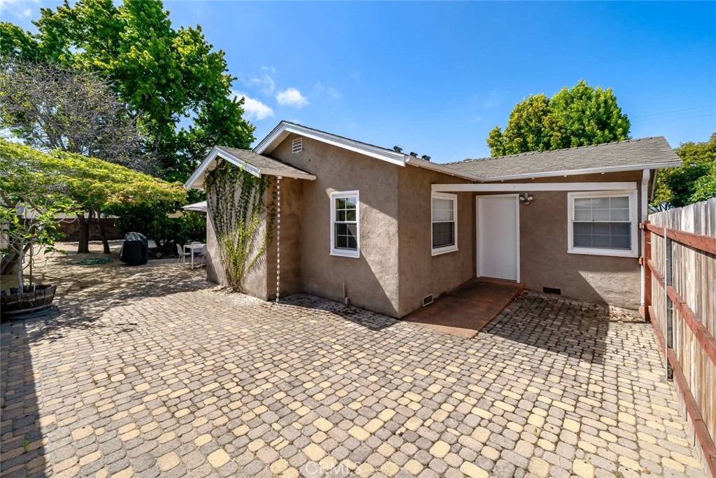 1136 E Grand Property Photo 37