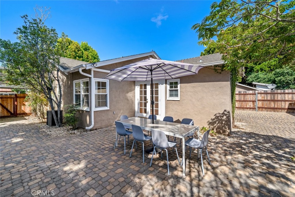 1136 E Grand Property Photo 38