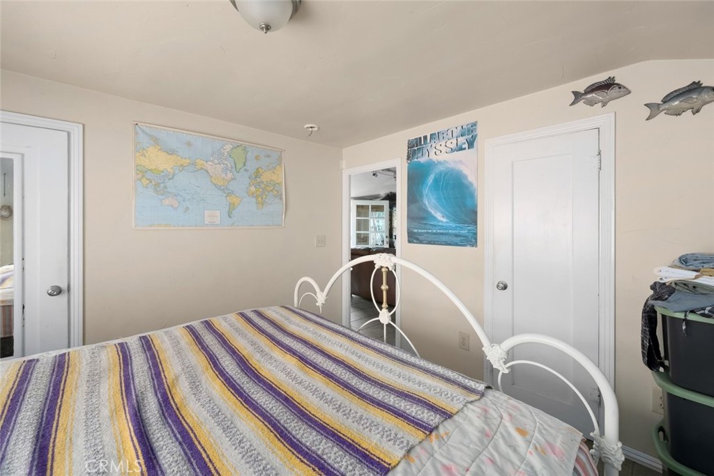 1136 E Grand Property Photo 47
