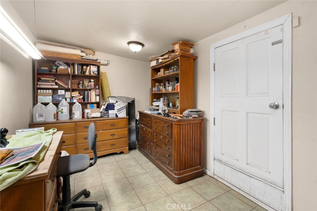 1136 E Grand Property Photo 49
