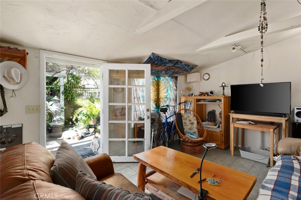1136 E Grand Property Photo 50