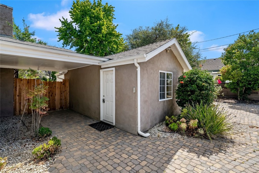 1136 E Grand Property Photo 52