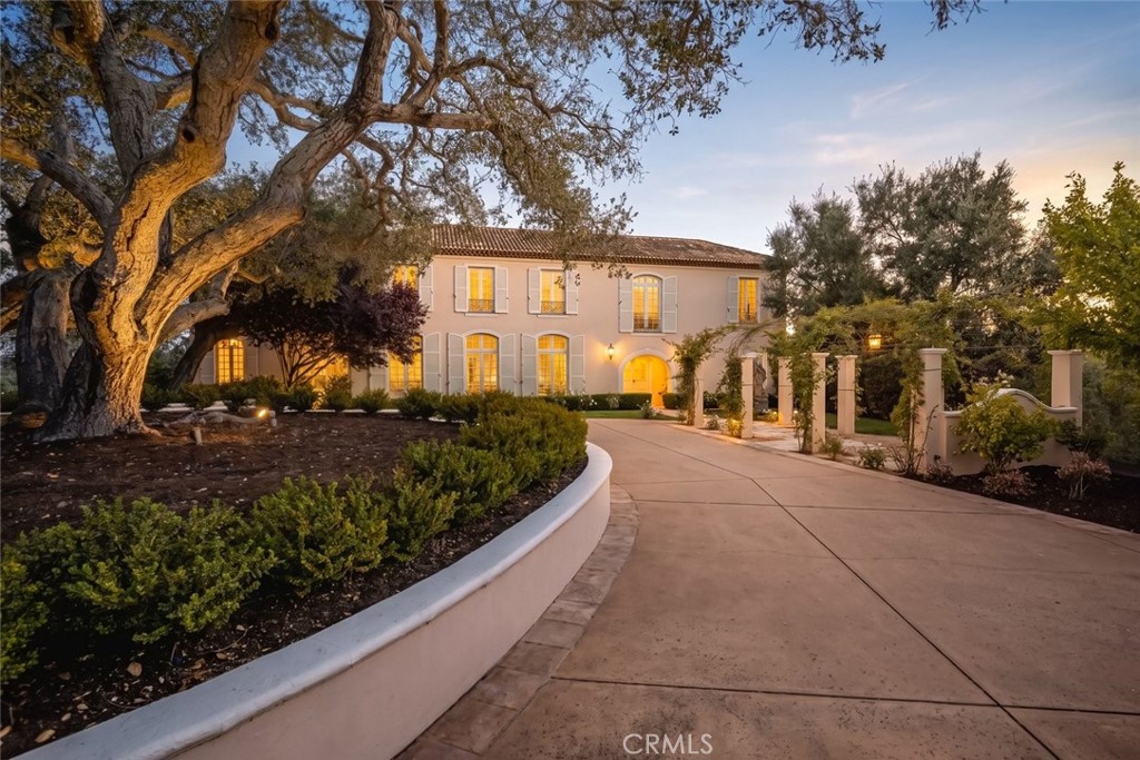 2520 Nightshade Place Property Photo 1