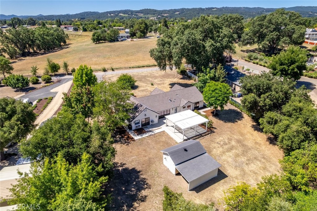 1090 Jordan Lane Property Photo 45
