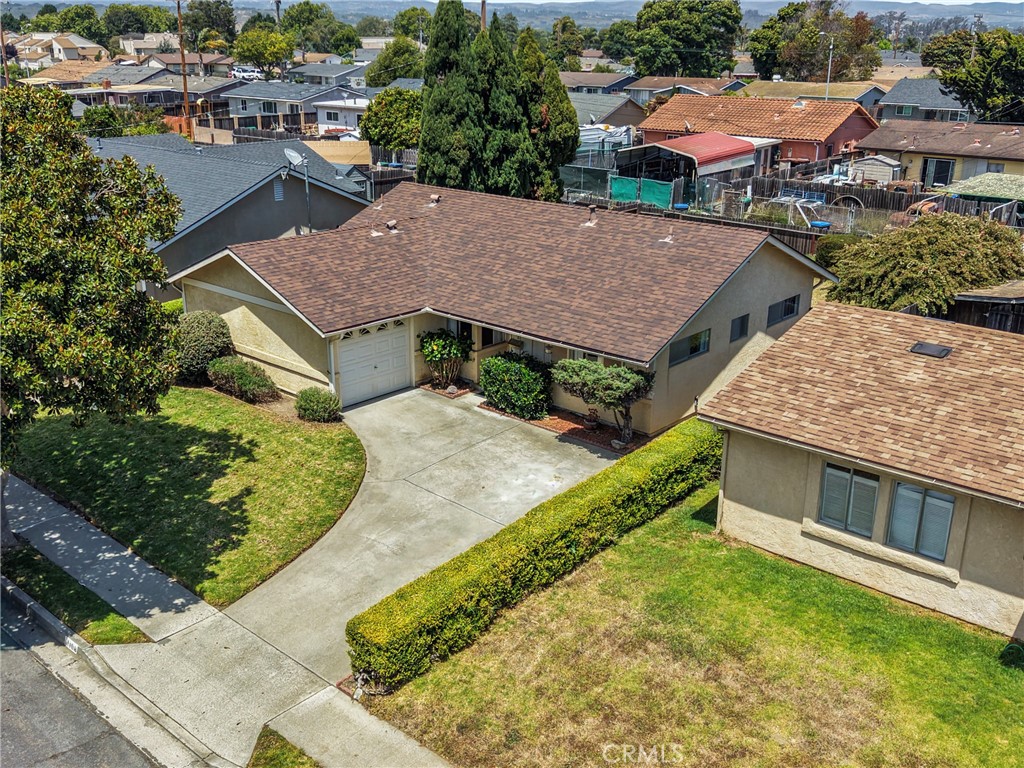 1108 N Jasmine St Property Photo 3