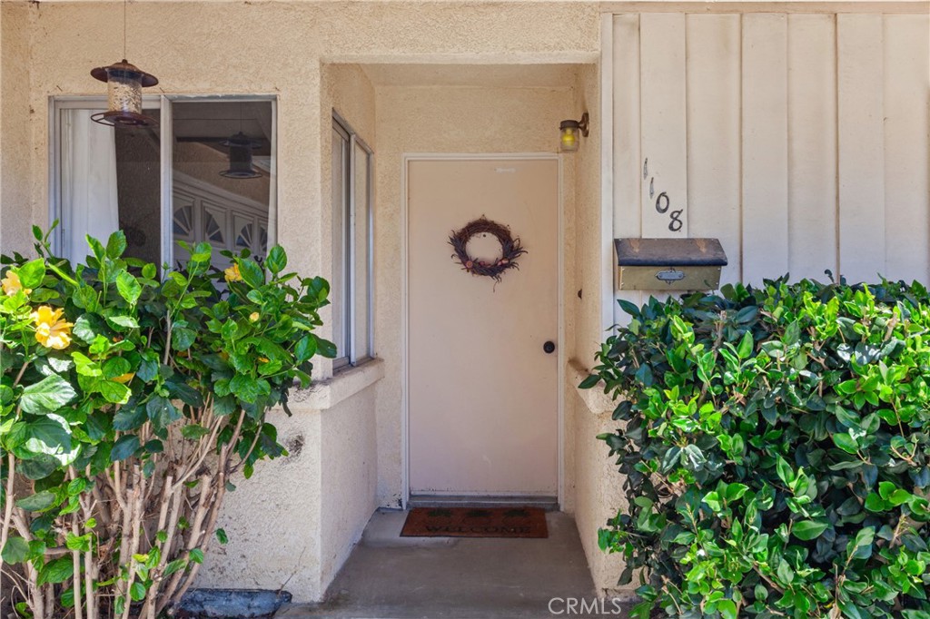 1108 N Jasmine St Property Photo 4