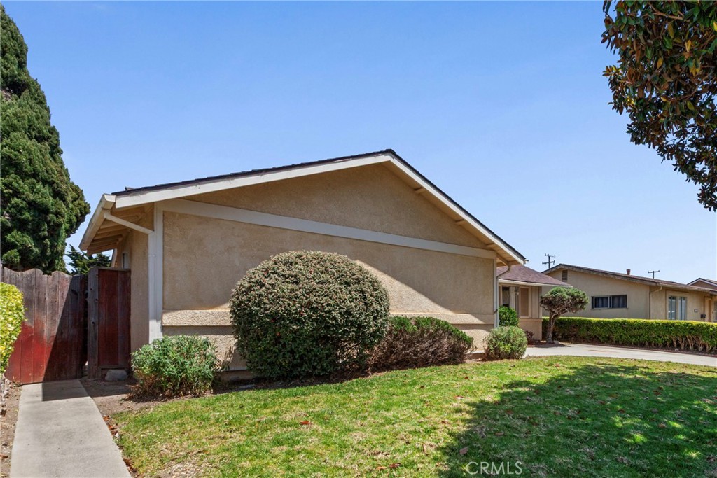 1108 N Jasmine St Property Photo 5