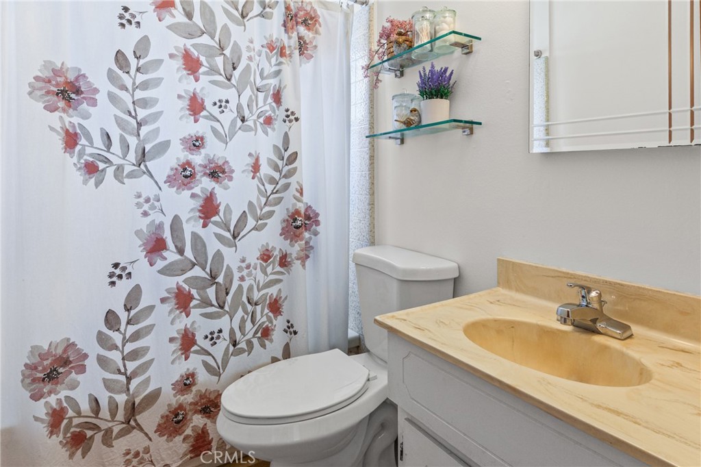 1108 N Jasmine St Property Photo 20