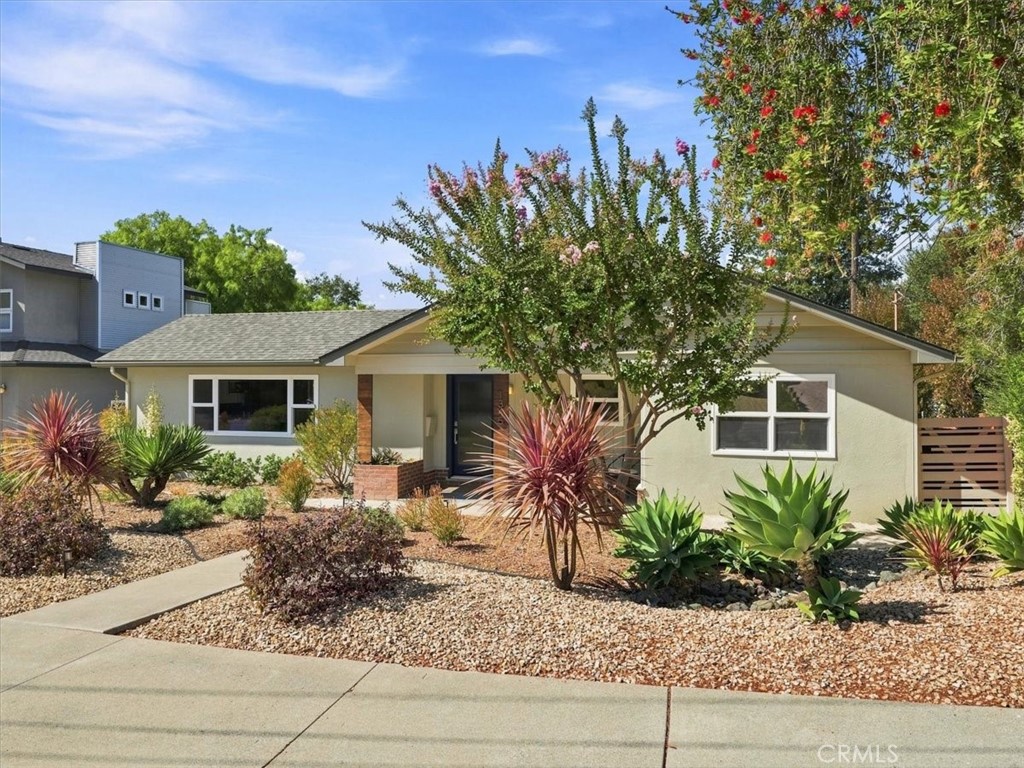 1345 Cecelia Court Property Photo 3