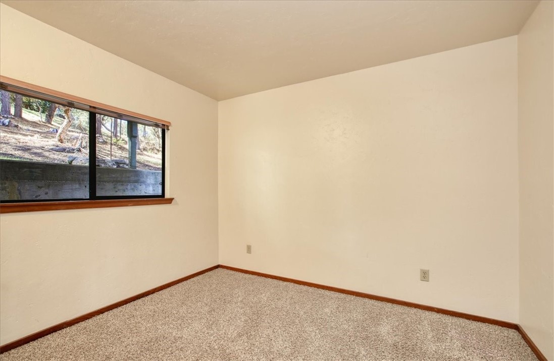 2550 Emerson Road Property Photo 24