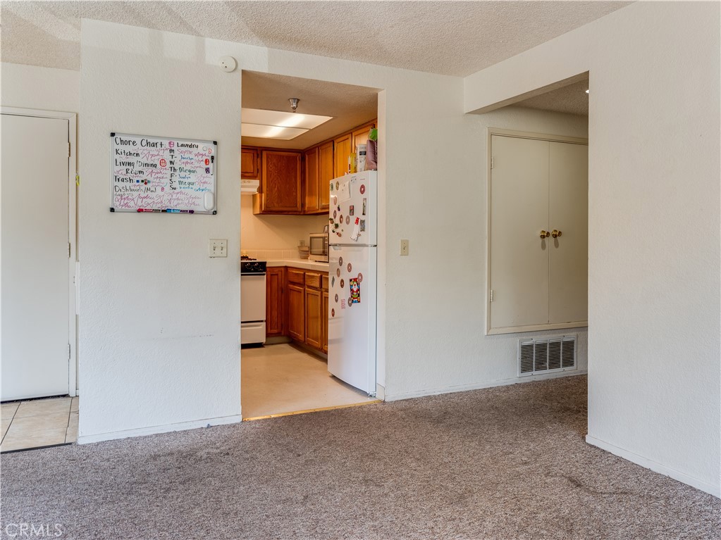 45 Stenner K Property Photo 5