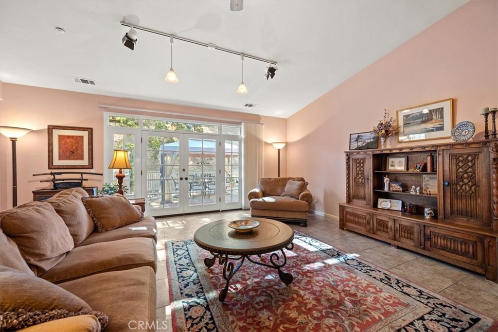 9905 Corriente Property Photo 8