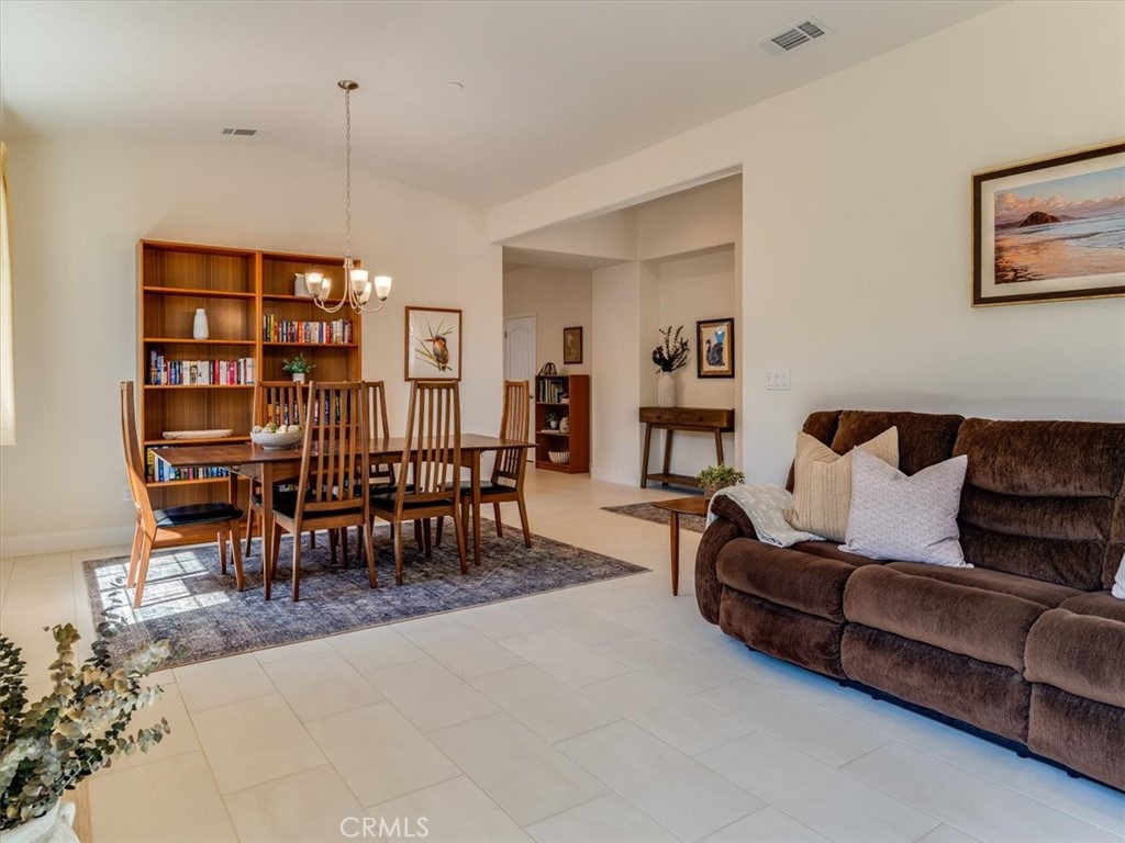 1179 Grand Meadow Property Photo 10