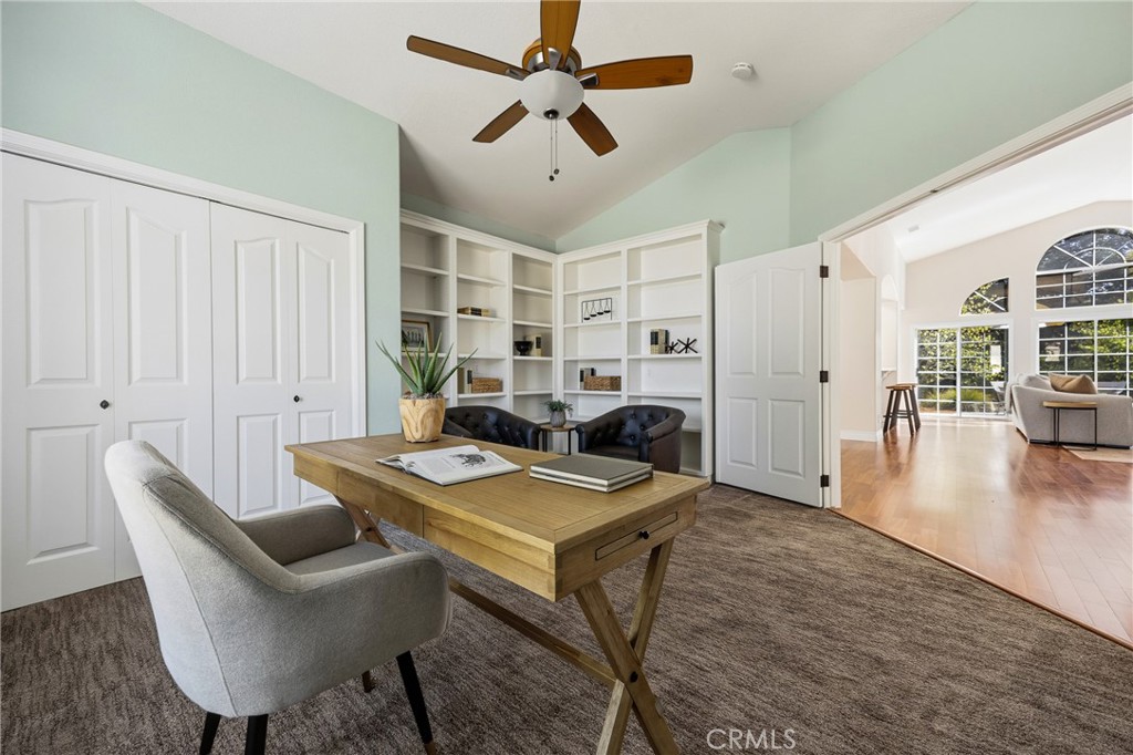 5781 Glenview Property Photo 8