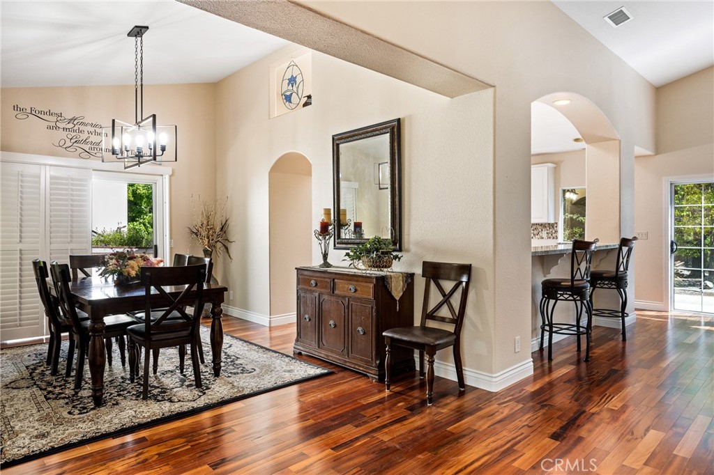 5781 Glenview Property Photo 12