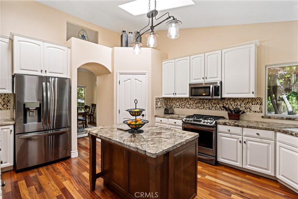 5781 Glenview Property Photo 15