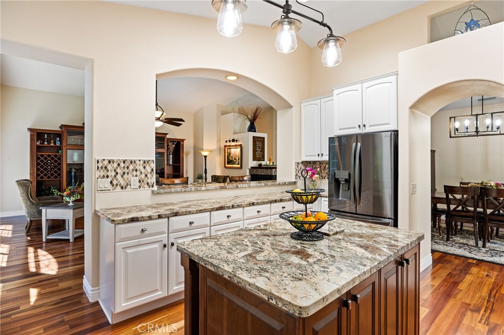 5781 Glenview Property Photo 16