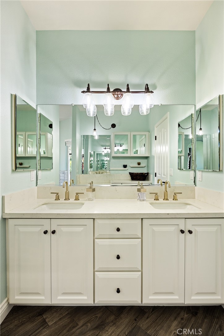 5781 Glenview Property Photo 26