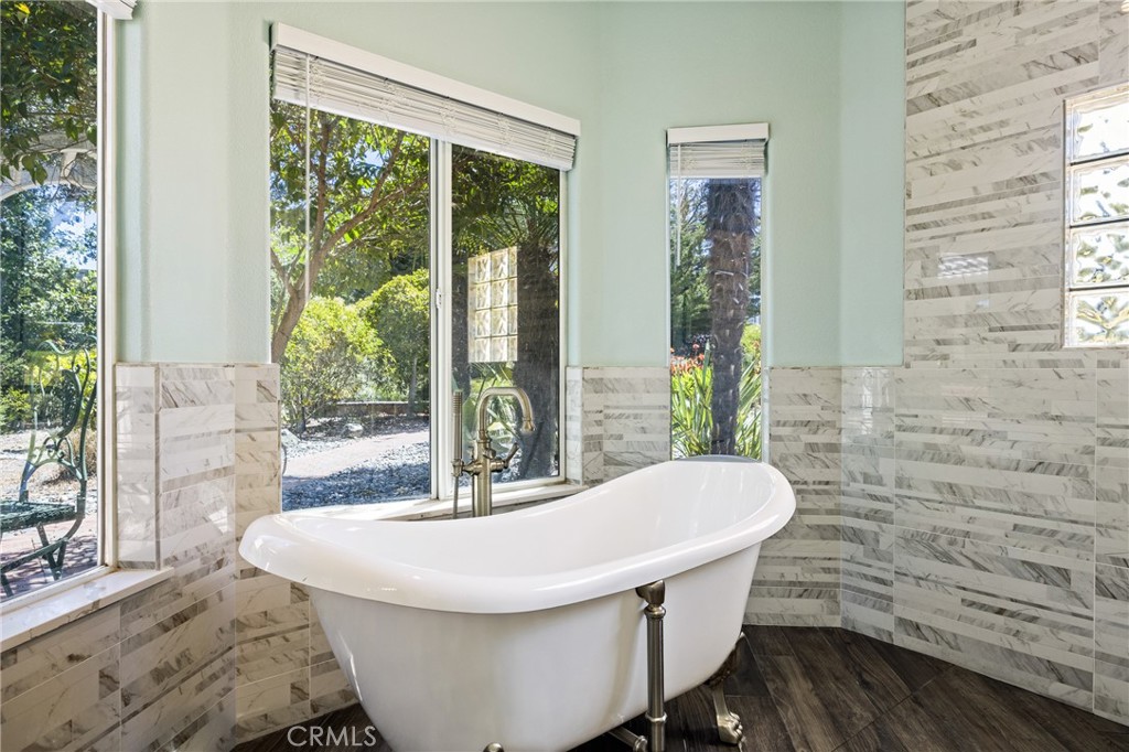 5781 Glenview Property Photo 27
